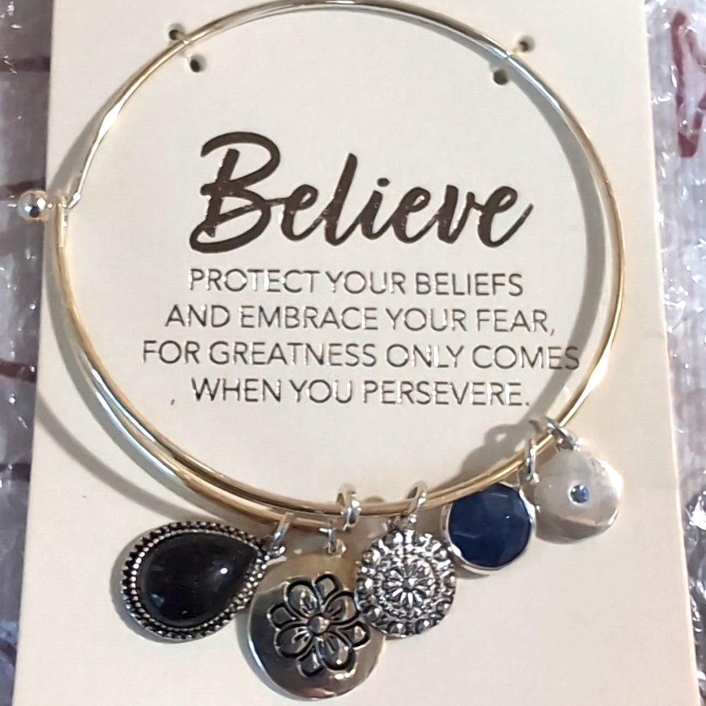 Iam (Believe) 5 charm bracelet NWT